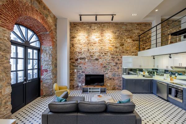 Majestic Duplex in Plaza Catedral