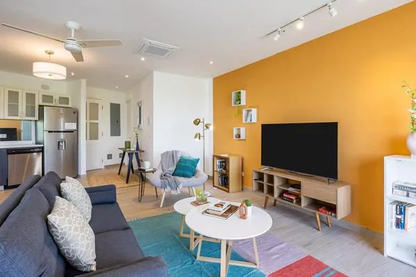 Urban-chic 1BR w/ Balcony in Panama