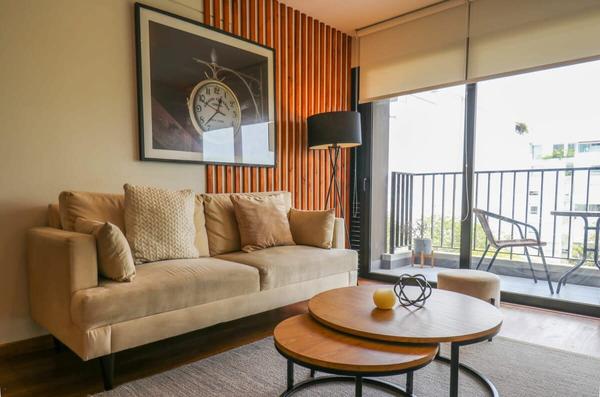 Lovely 1BR with Balcony in Miraflores