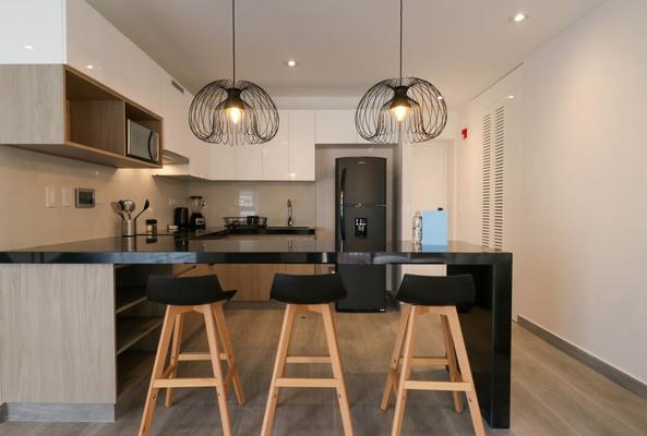 Unique 2BR with Balcony  in Miraflores