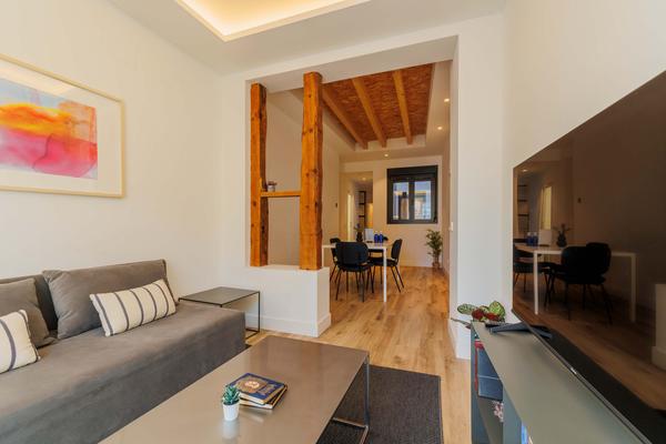 Lovely 2BR at Palacio Real