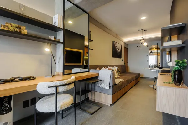 Lovely 1BR w/ Private Balcony in Tabacalera