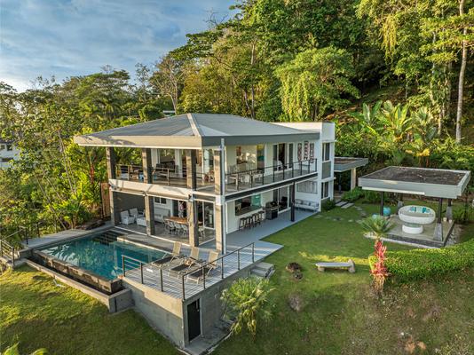 Luxury 3BR Rainforest Villa w/ Oceanview Pool