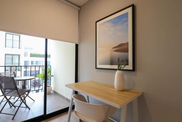 Lively 2BR with Balcony in Miraflores