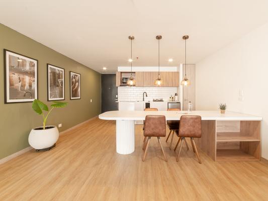 Stylish Duplex w/ AC & Modern Comfort in Laureles