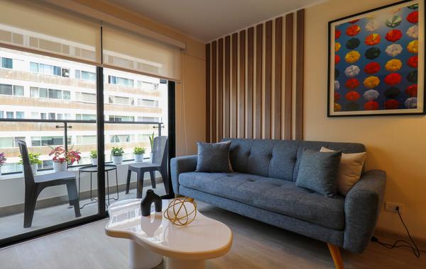 Engaging 2BR w/ Balcony  in Miraflores