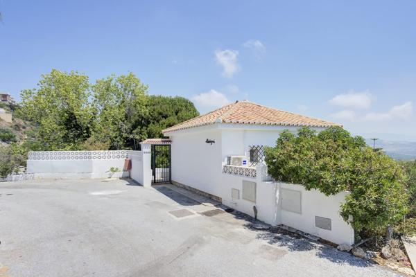 Stunning House in Granada