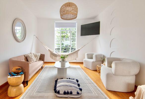 Alluring 6BR House with a Lovely Terrace