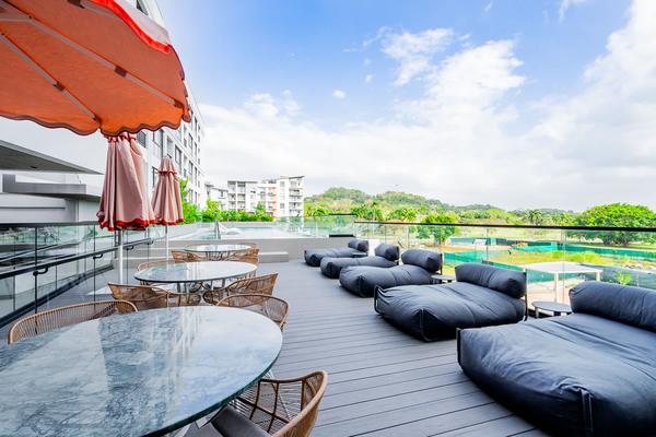 Sophisticated 1BR w/ Great Deco in Centriqo