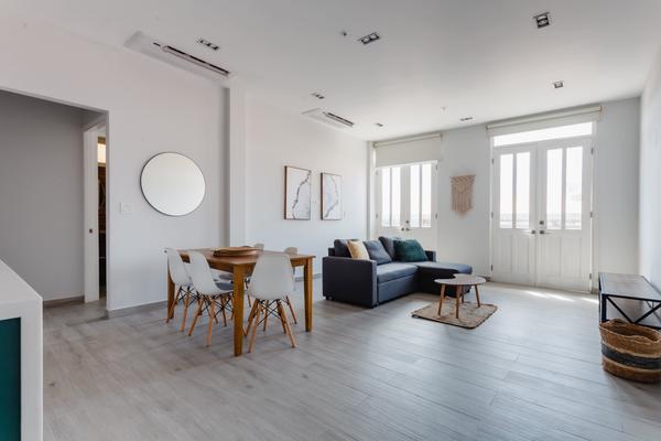 Functional 2BR w/ Balcony in Panama