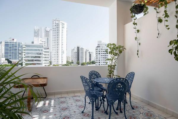Enchanting Loft w/ Balcony in Bocagrande