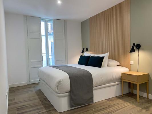 Bright 2BR w/ Sunny Terrace in Chueca