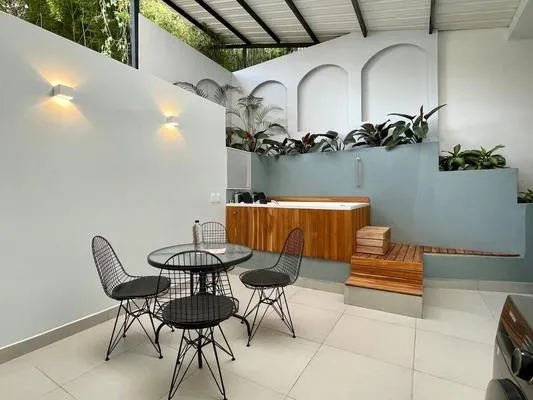 Awesome 2BR w/ 2 Jacuzzis  in El Poblado
