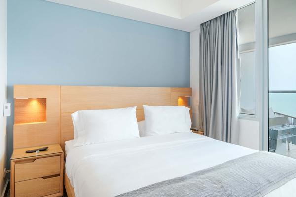 Chic 1BR w/ Stunning Views in Crespo