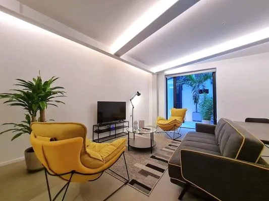 Ethereal 1BR w/ Rooftop In Casco Antiguo