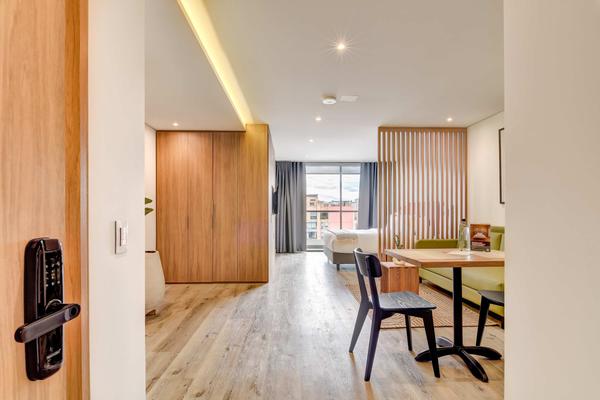 Warm Loft w/ Balcony in Santa Barbara