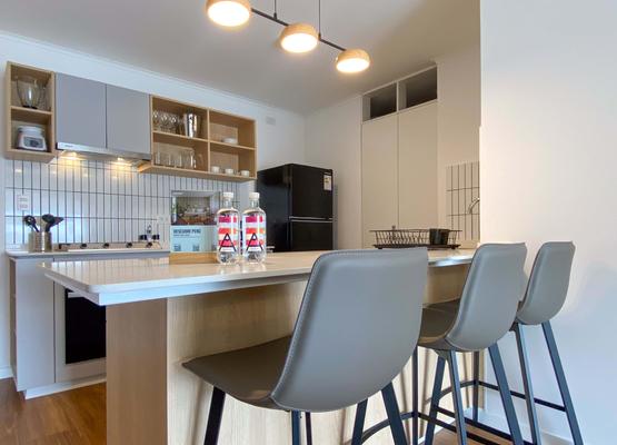 Stylish 2BR w/ Balcony & View in Miraflores