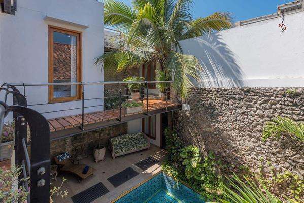 Magnificent 6BR House w/ AC in Cartagena