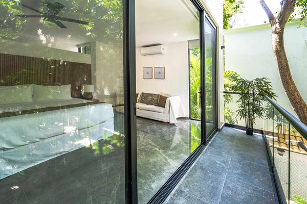 Chic 5BR w/ Terrace in Playa del Carmen