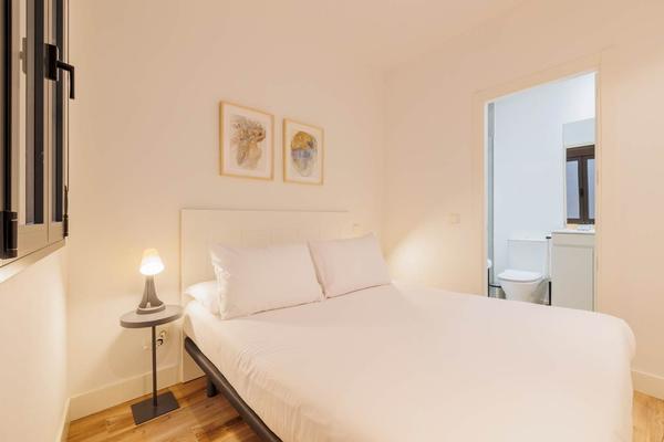 Elegant 2BR at Palacio Real