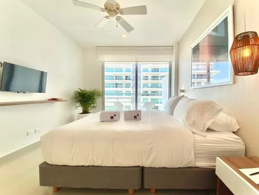 Unique 2BR w/ pool in Sunny Cartagena