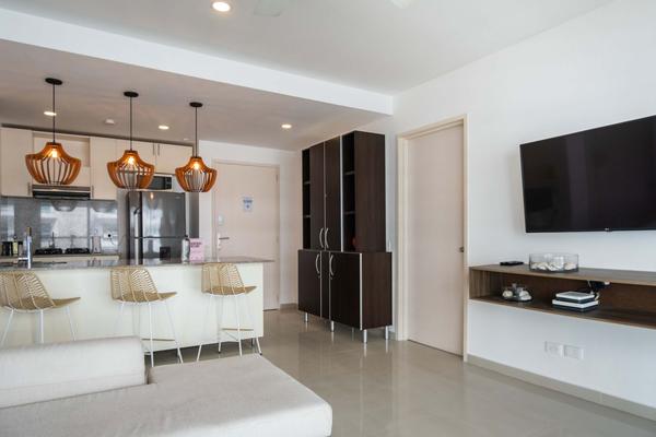 Luxury 2BR w/ Balcony in Sunset Beach