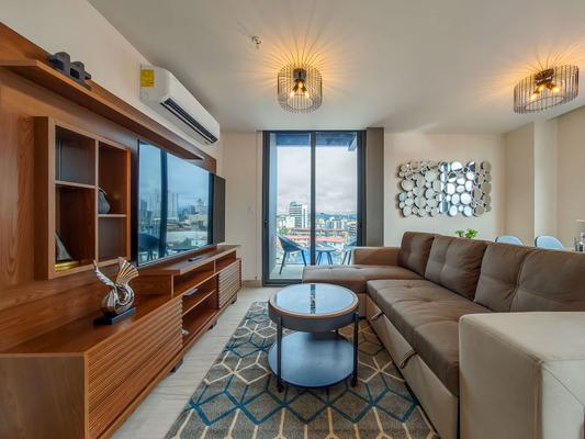 Great 1BR w/ Perfect Balcony in Casco View