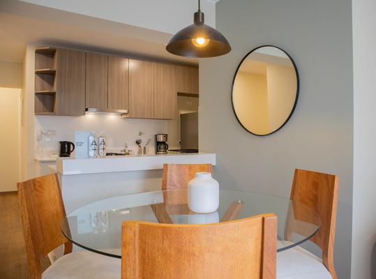 Modern 2BR w/ Scenic Balcony Close to Kennedy Park