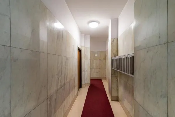 Stylish 2BR w/ AC Steps from Navigli Canals