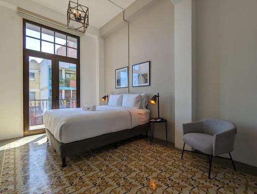 Functional 1BR in Casco Viejo