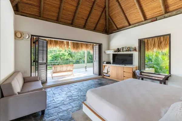 Lovely 4BR Villa at Mesa de Yeguas