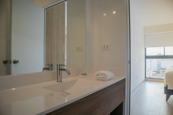 Impressive 2BR with balcony in Miraflores