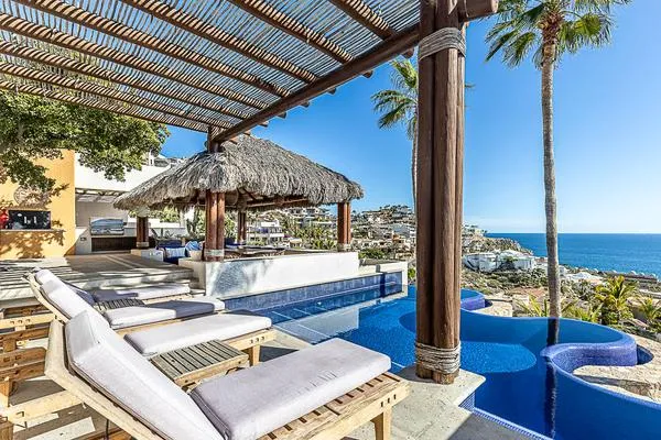 Chic 5BR Oceanview Villa w/ Pool in Pedregal