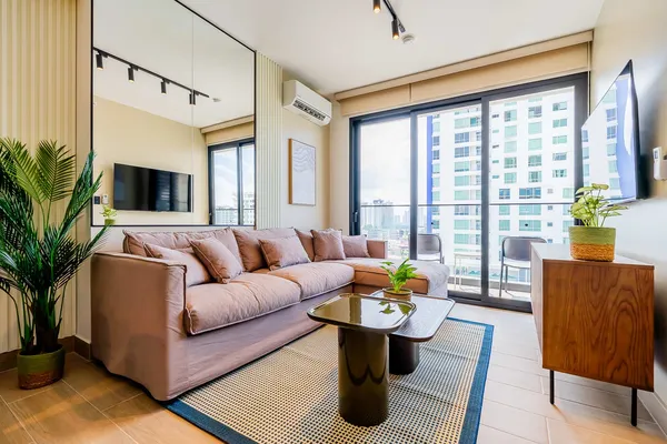 Modern 1BR w/ Balcony & View in San Francisco