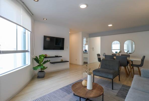 Engaging 3BR with Balcony in Barranco