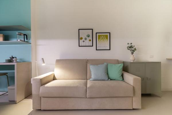 Centric 1BR Steps from Milan’s Cultural Core