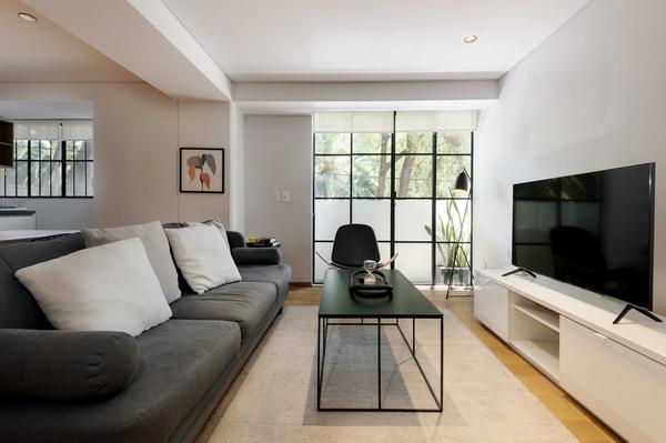 Modern 2BR Retreat in Trendy Roma Norte