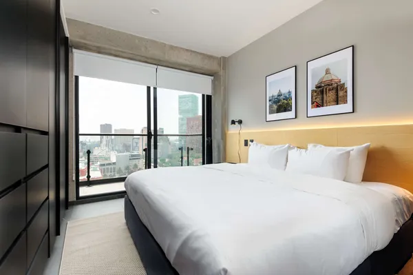Calm & Cozy 1BR w/ Balcony in Tabacalera