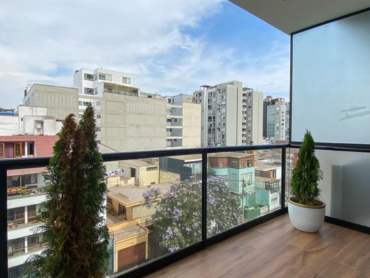 Captivating 2BR with balcony in Miraflores