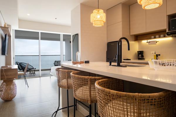 Radiant Loft w/ Open-Air Vibes in Crespo
