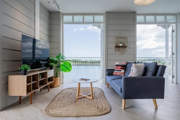 Versatile 1BR w/ Balcony in Panama