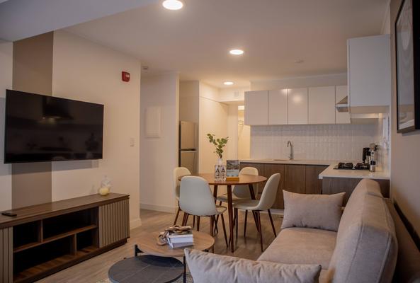 Majestic 2BR w/ Balcony in Miraflores