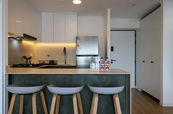 Cityview 2BR w/ Balcony in Miraflores