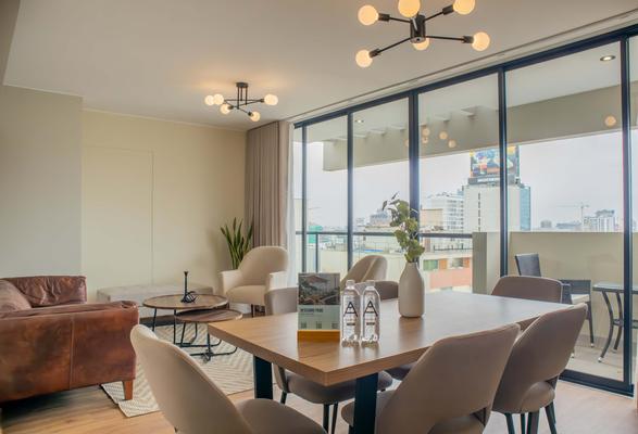 Modern 3BR w/ Balcony Near Kennedy Park