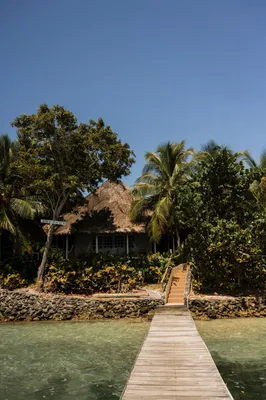 Nature & Beachfront 4BR Villa in Isla Grande