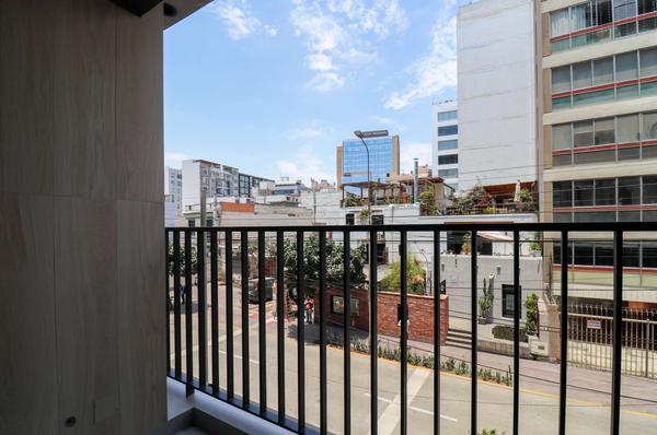 Tranquil 2BR w/ Balcony in Miraflores