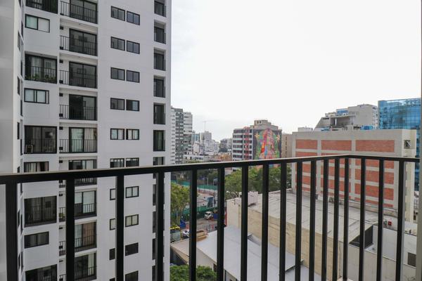 Amazing & Cozy 3BR w/ Balcony in Miraflores