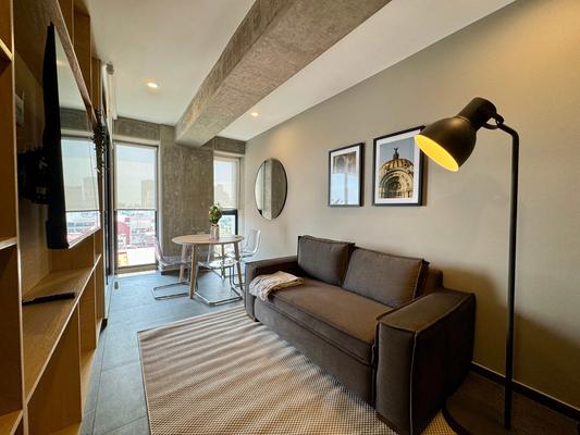 Thoughtful 2BR w/ Balcony in Tabacalera
