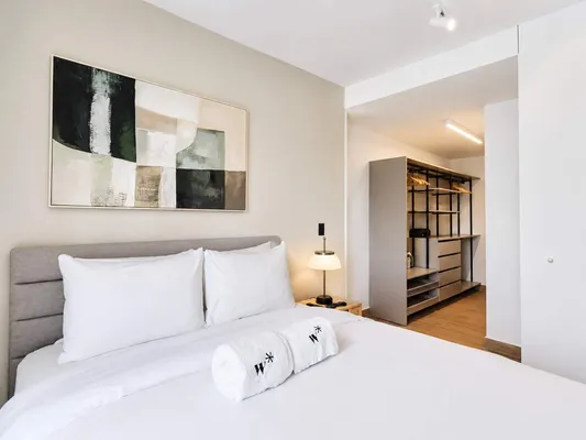 Cozy 1BR w/ Balcony & View in San Francisco