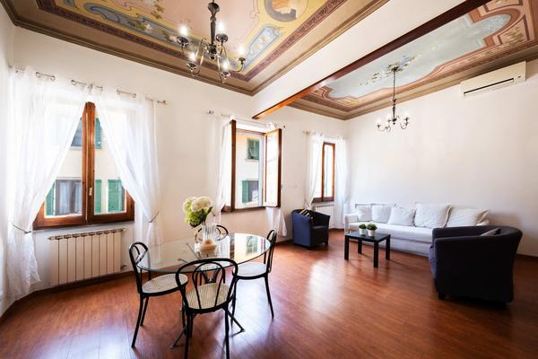 Astonishing 2BR in centric in Florencia